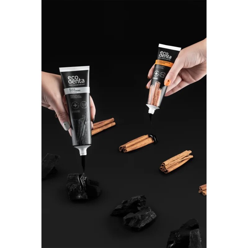 Ecodenta Expert Black Whitening черна избелваща паста за зъби без флуорид 100 мл.