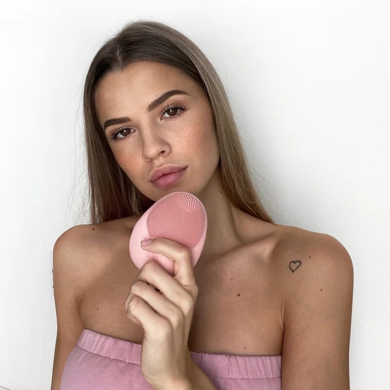 Eggo Sonic Skin Cleanser почистващ звуков уред за лице Pink 1 бр.