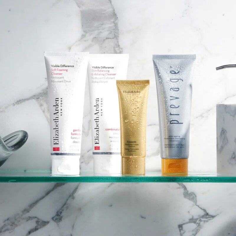 Elizabeth Arden Visible Difference ексфолираща почистваща пяна за нормална към смесена кожа 125 мл.