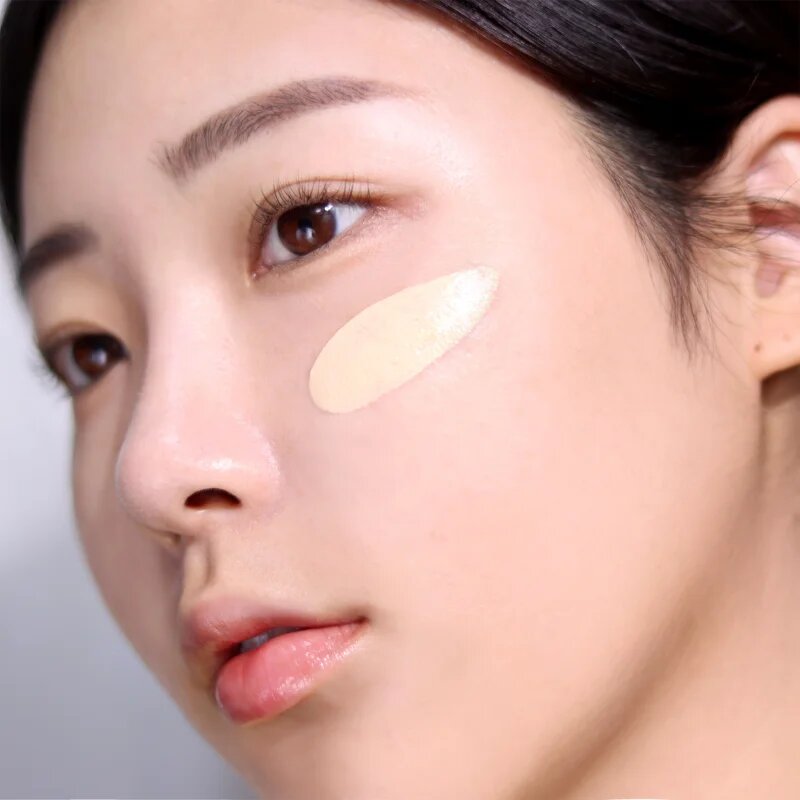 espoir Pro Tailor Foundation Be Glow хидратиращ фон дьо тен за озаряване на лицето цвят 21 Ivory 30 гр.