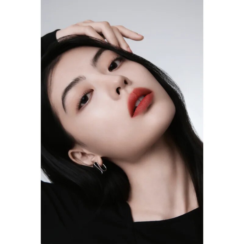 espoir The Sleek Lipstick Cream Matte крем-червило с матиращ ефект цвят Eve 0.9 гр.