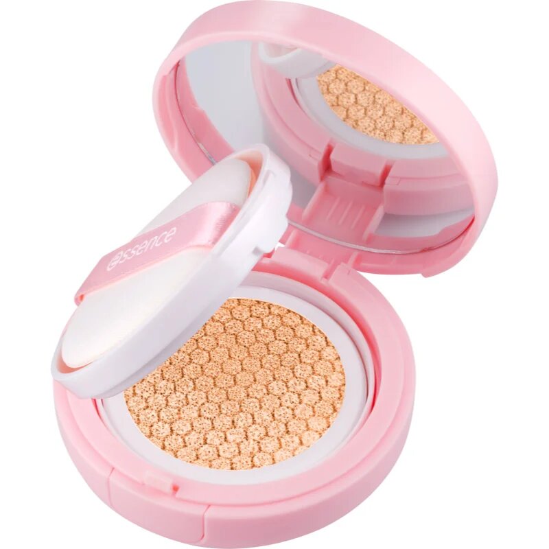 Essence BRIGHTEN UP! Cushion Foundation фон дьо тен в гъба цвят 03 Beige 12 гр.