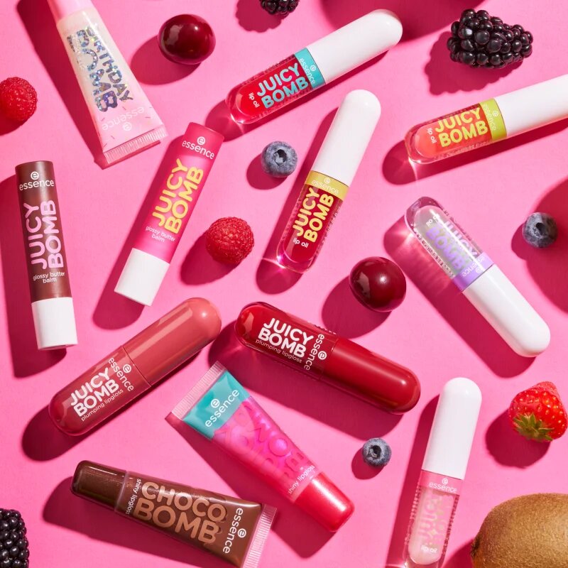 Essence Choco Bomb блясък за устни с блестящи частици 10 мл.