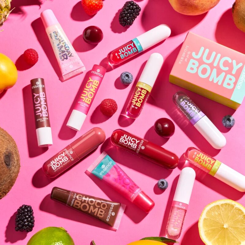 Essence Choco Bomb блясък за устни с блестящи частици 10 мл.