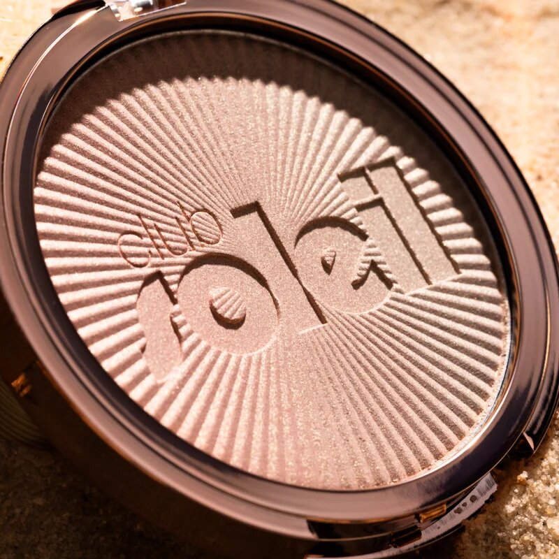 Essence club SOLEIL озарител цвят 01 Sunset Drip 8 гр.