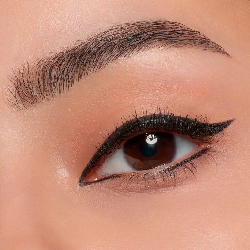 Essence Eyeliner Pen очна линия маркер цвят 010 Blackest Black 1.1 мл.