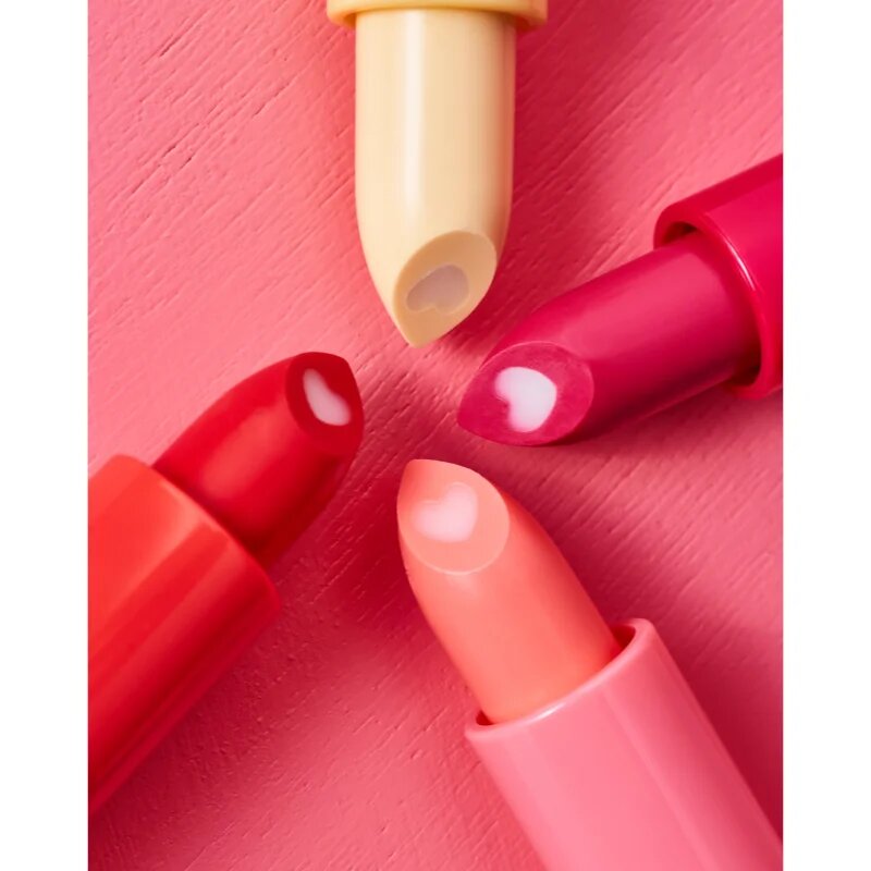 Essence HEART CORE балсам за устни цвят 04 Lemon 3 гр.
