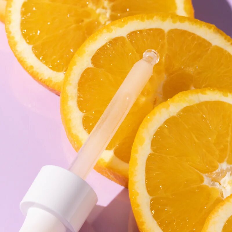 Essence Hello Good Stuff! Glow-C озаряващ серум с витамин С 30 мл.