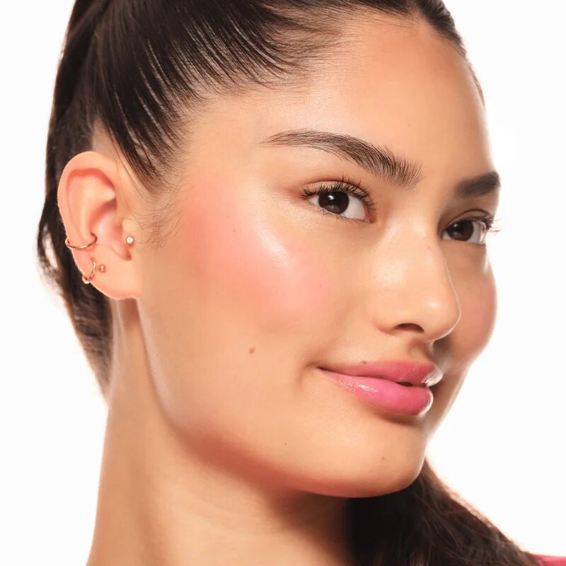 Essence Juicy Berry Tinted течен руж и блясък за устни 3 гр.