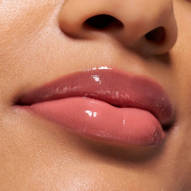 Essence Juicy Bomb блясък за устни с увеличаващ ефект цвят 04 Blossom Peach 2.6 мл.