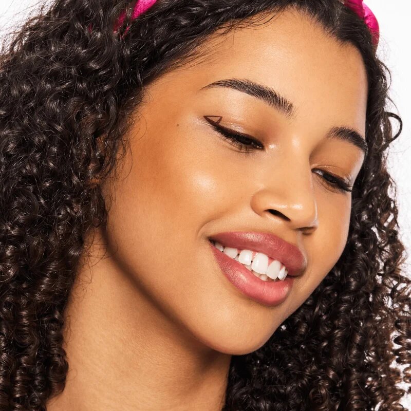 Essence Lash PRINCESS течни очни линии цвят Brown 3 мл.