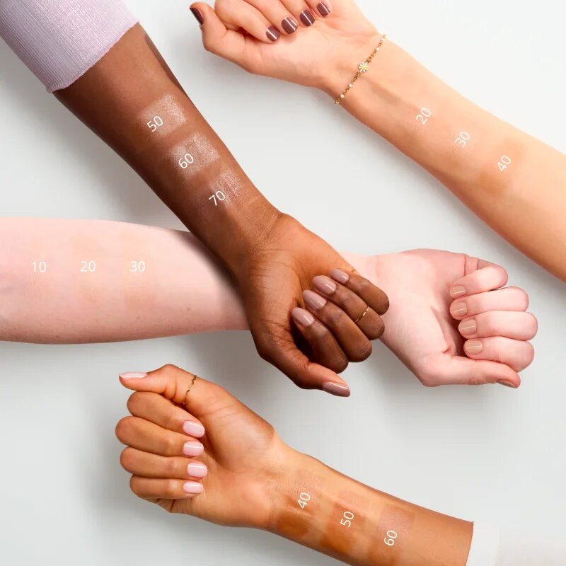 Essence MAGIC FILTER озаряващ флуид цвят 30 Medium/Tan 14 мл.