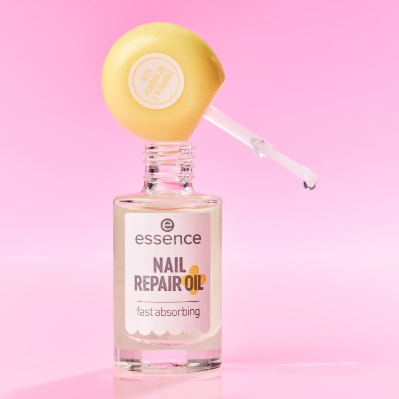 Essence NAIL REPAIR OIL регенериращо олио за нокти и кожичките около ноктите 8 мл.