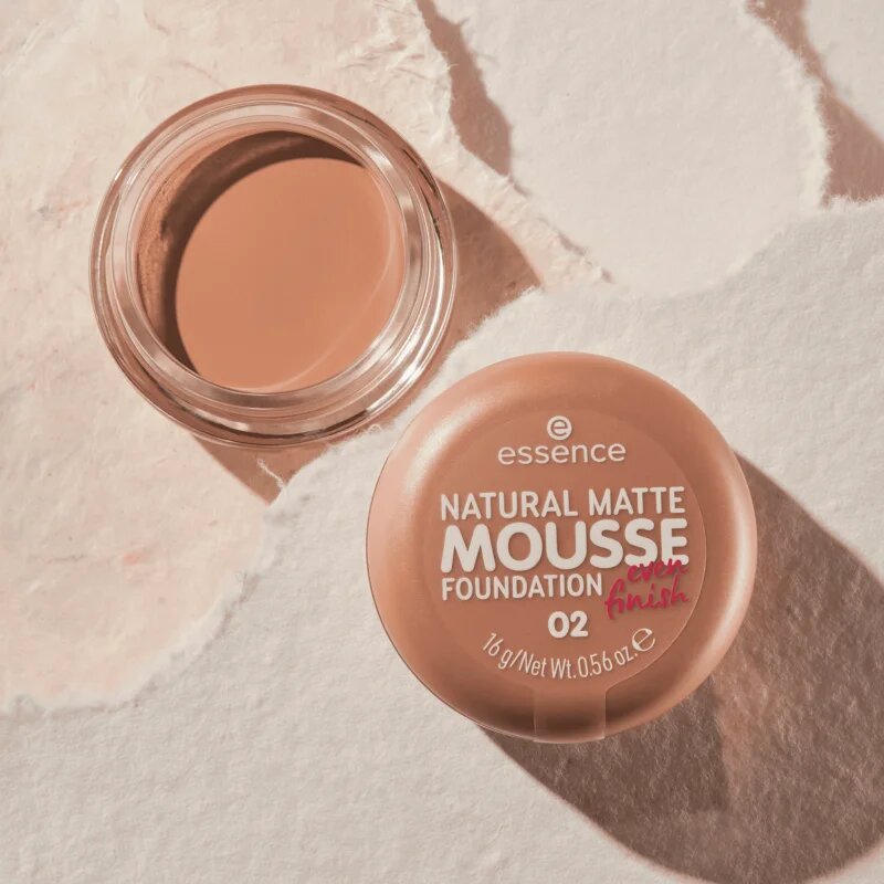 Essence NATURAL MATTE MOUSSE грим -пяна цвят 02 16 гр.