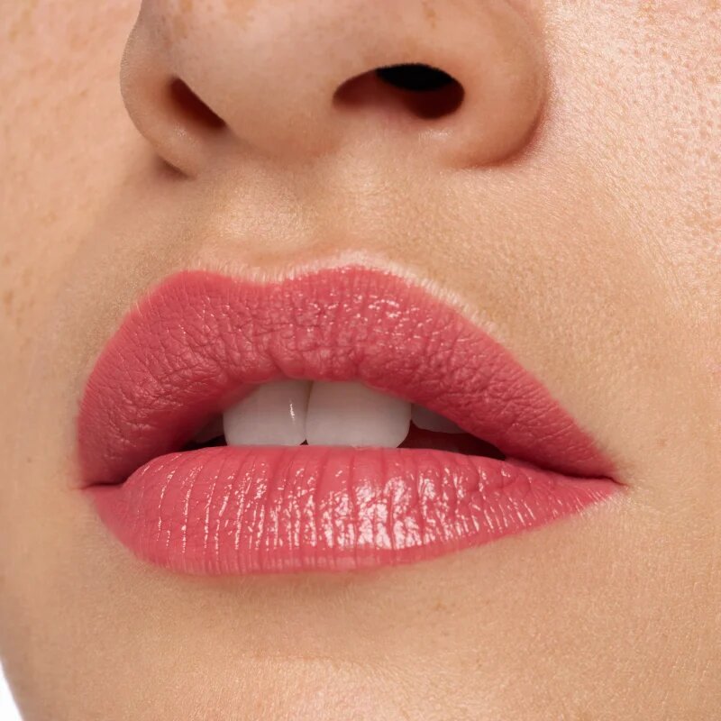 Essence satin GLOW Кремообразно червило със сатенено покритие цвят 03 Rose And Shine 3.5 гр.