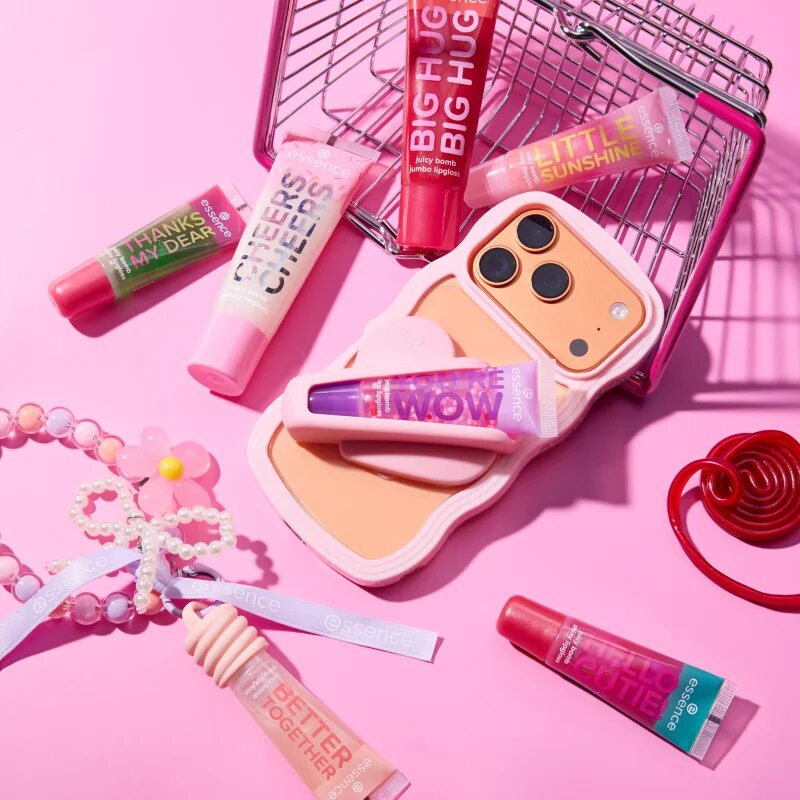 Essence Say It With Juicy Cheers блясък за устни цвят 02 Cake My Day! 30 мл.