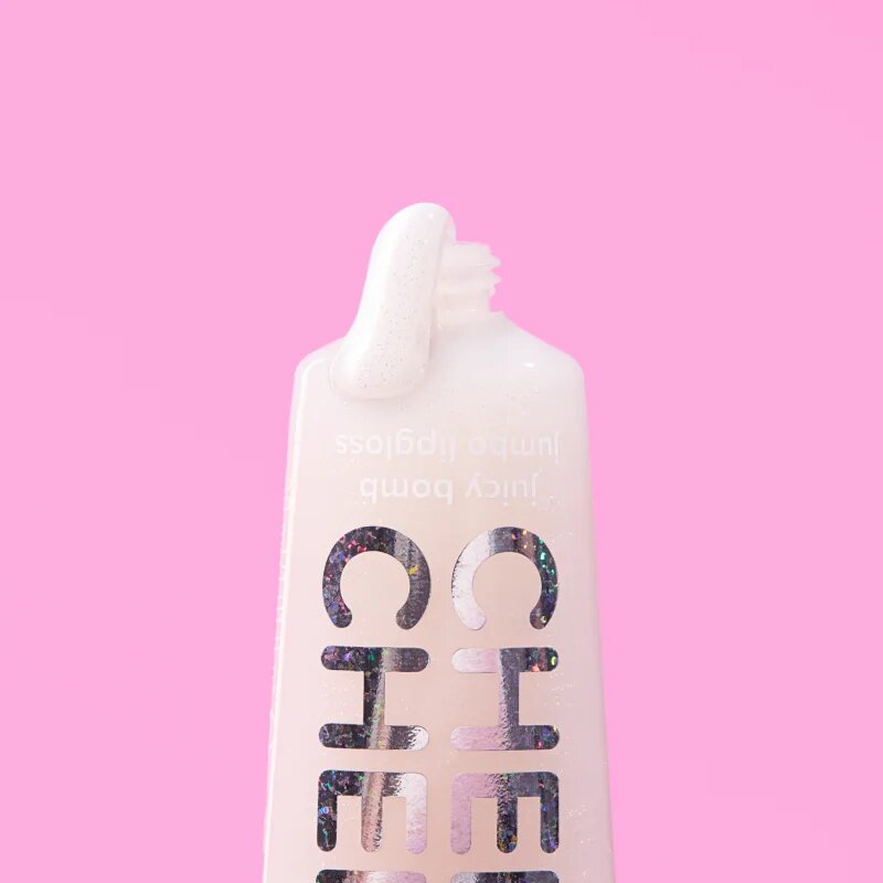 Essence Say It With Juicy Cheers блясък за устни цвят 02 Cake My Day! 30 мл.