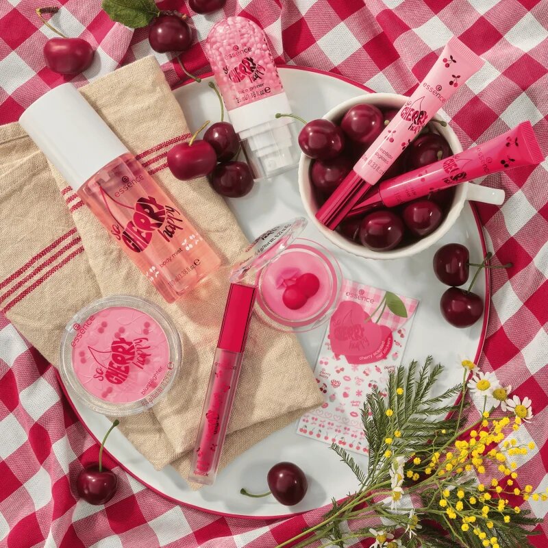 Essence SO CHERRY happy балсам за устни цвят 01 Cheeky Cherry 6.4 гр.