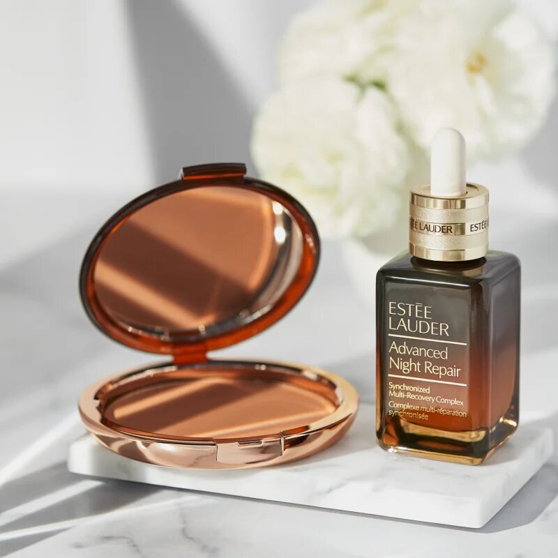 Estée Lauder Bronze Goddess бронзант с пудра ефект цвят Light 21 гр.