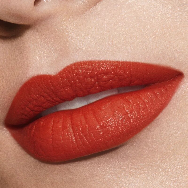 Estée Lauder Pure Color Explicit Matte Lipstick матиращо червило цвят Temperature Rising 1.8 гр.