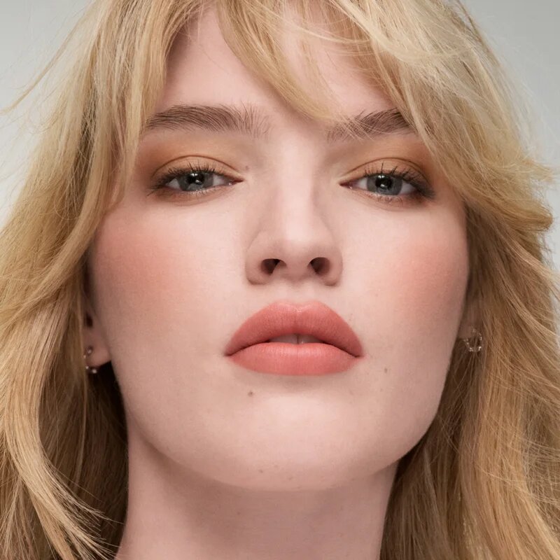 Estée Lauder Pure Color The Essential Eyeshadow Quad палитра сенки за очи с апликатор цвят Gallery Hop 4 гр.