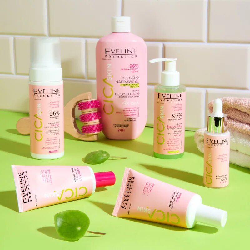 Eveline Cosmetics Cica Skin oil успокояващо почистващо олио за лице 145 мл.