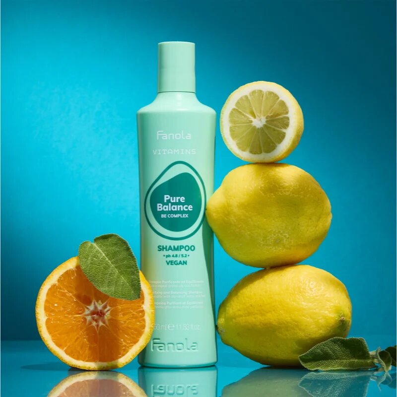Fanola Vitamins Pure Balance Shampoo почистващ шампоан против мазен пърхот 350 мл.