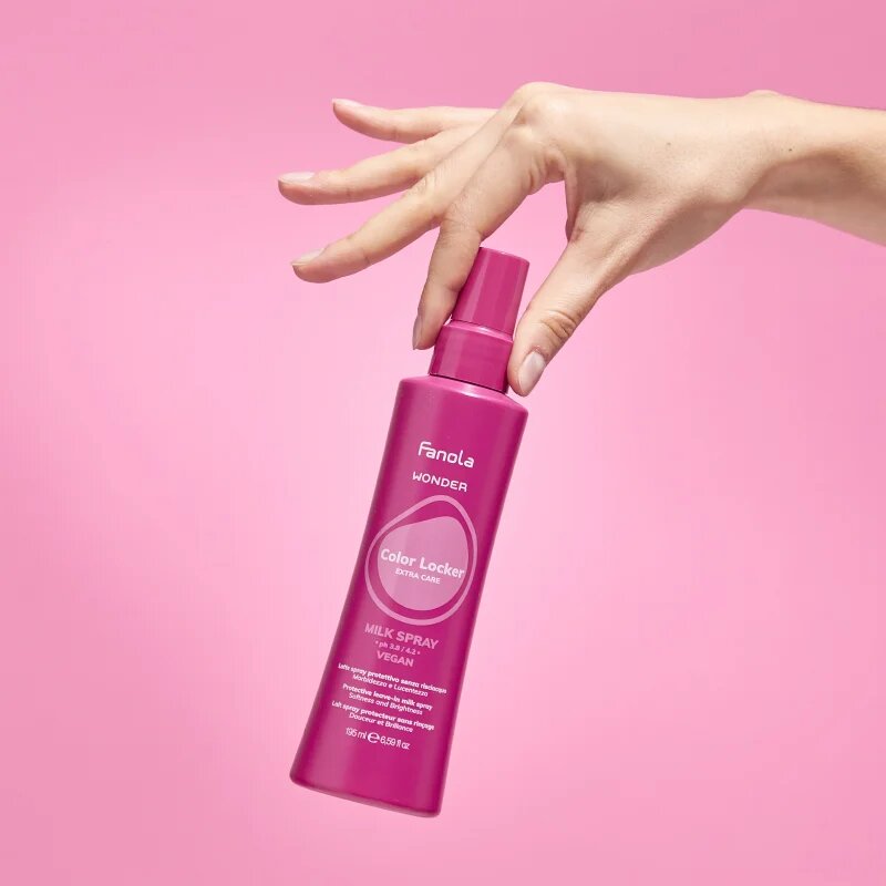 Fanola Wonder Color Locker Milk Spray защитен лосион в спрей за боядисана коса 195 мл.
