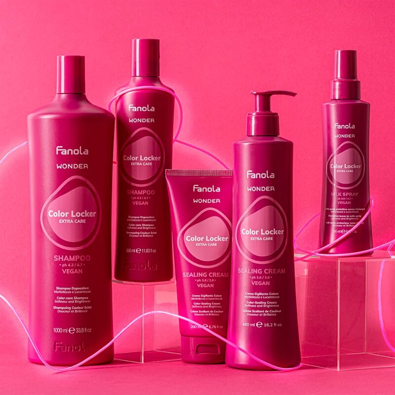 Fanola Wonder Color Locker Shampoo озаряващ и подсилващ шампоан за боядисана коса 1000 мл.