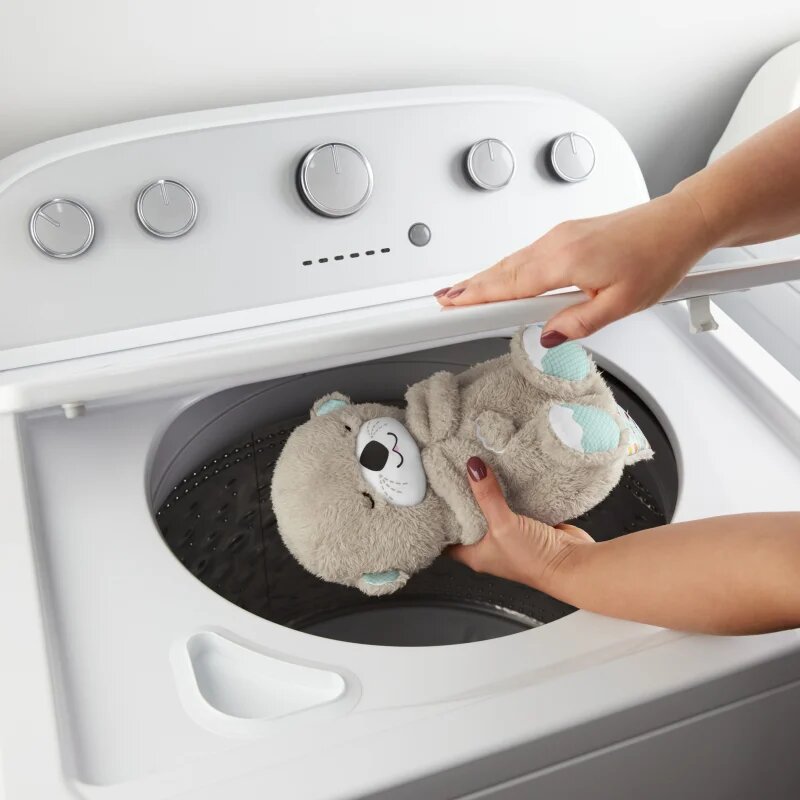 Fisher-Price Soothe & Settle Otter плюшена играчка с мелодия 1 бр.