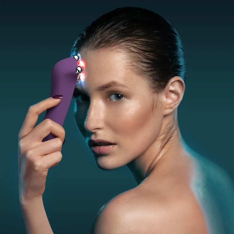 FOREO FAQ™ 401 двоен LED тонизиращ уред с микроток 1 бр.