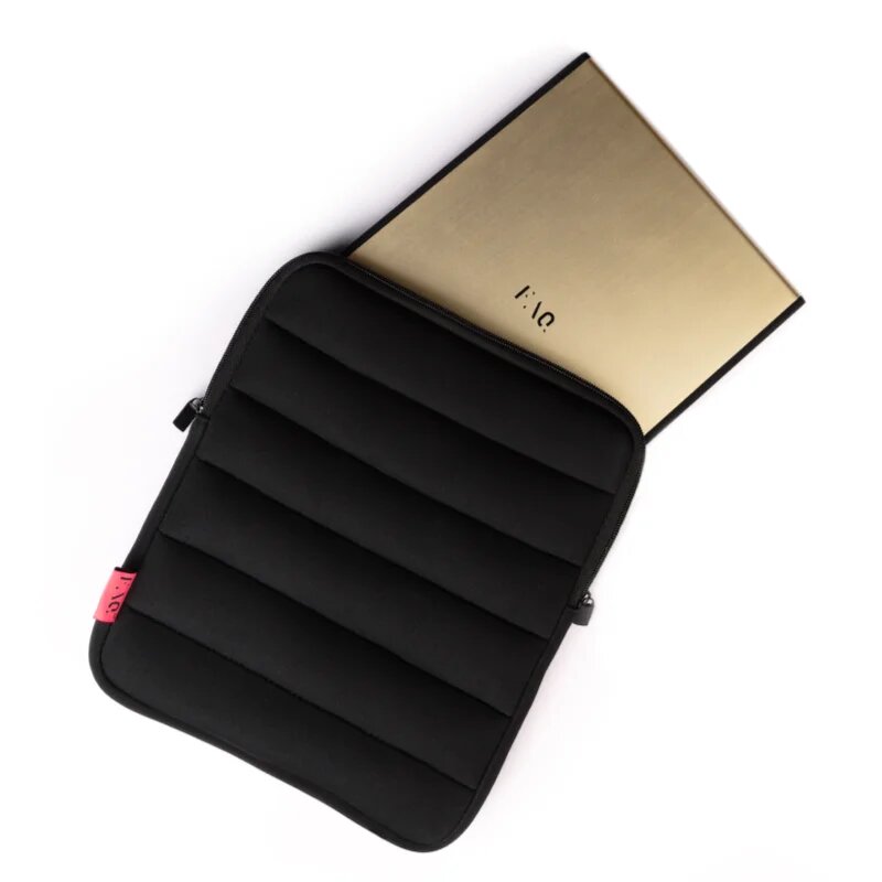 FOREO FAQ™ LED Panel Protective Sleeve защитен калъф с подплата за LED panel от марката FAQ 1 бр.