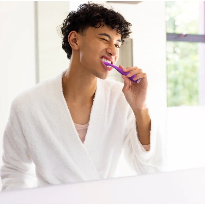 FOREO ISSA™ 4 Smile електрическа четка за зъби над 5 години Enchanted Violet 1 бр.