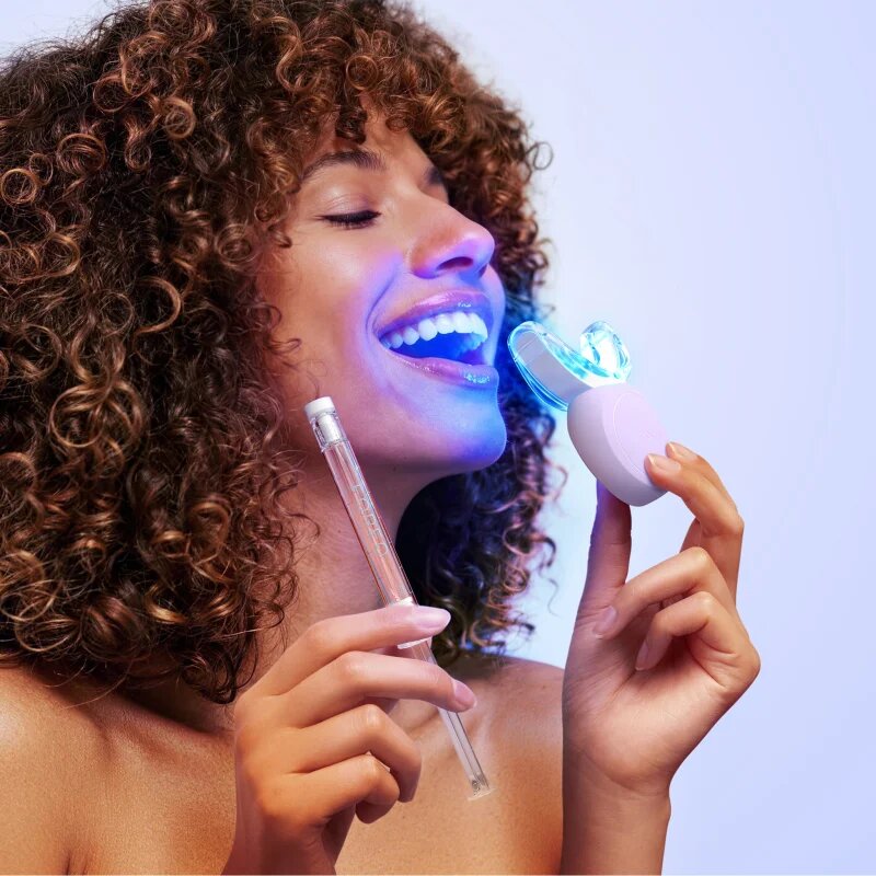 FOREO ISSA™ Teeth Whitening Set комплект за избелване на зъби