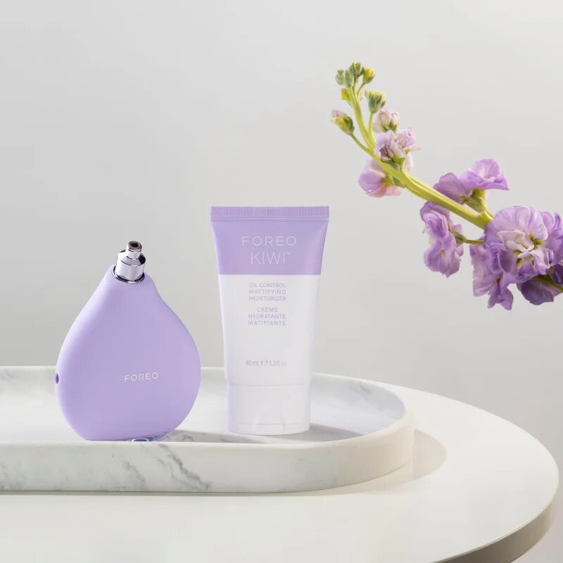 FOREO KIWI™ Oil Control Mattifying Moisturizer хидратиращ матиращ крем 40 мл.
