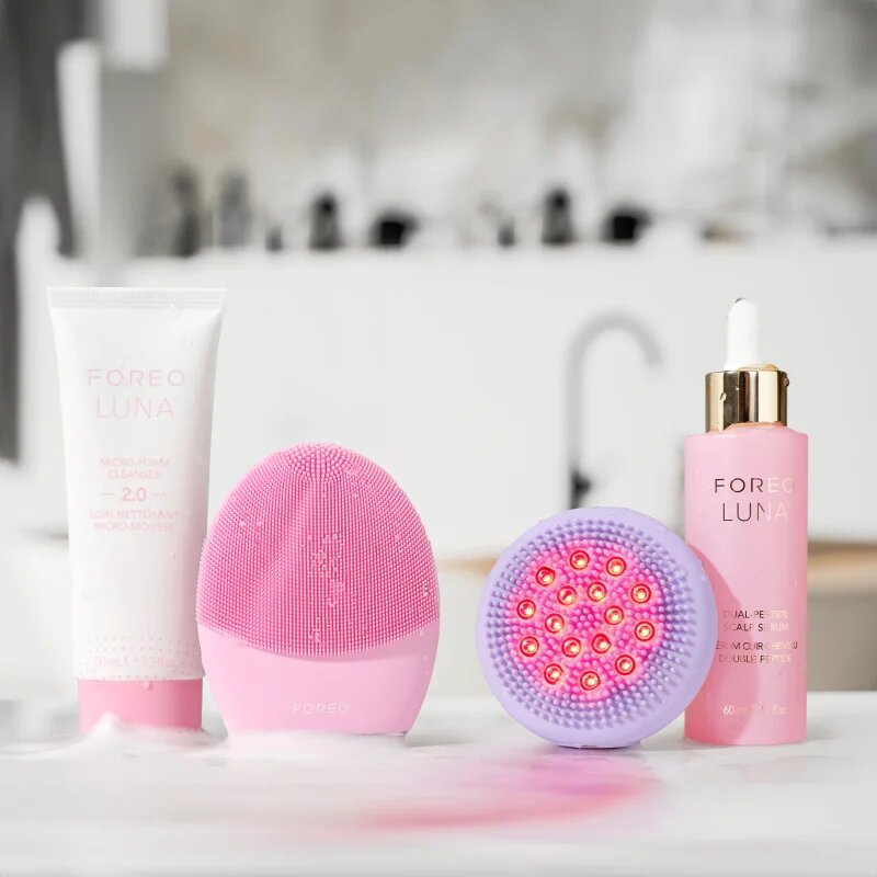 FOREO LUNA™4 Hair LED Scalp Massager масажен уред за скалпа Lavender 1 бр.