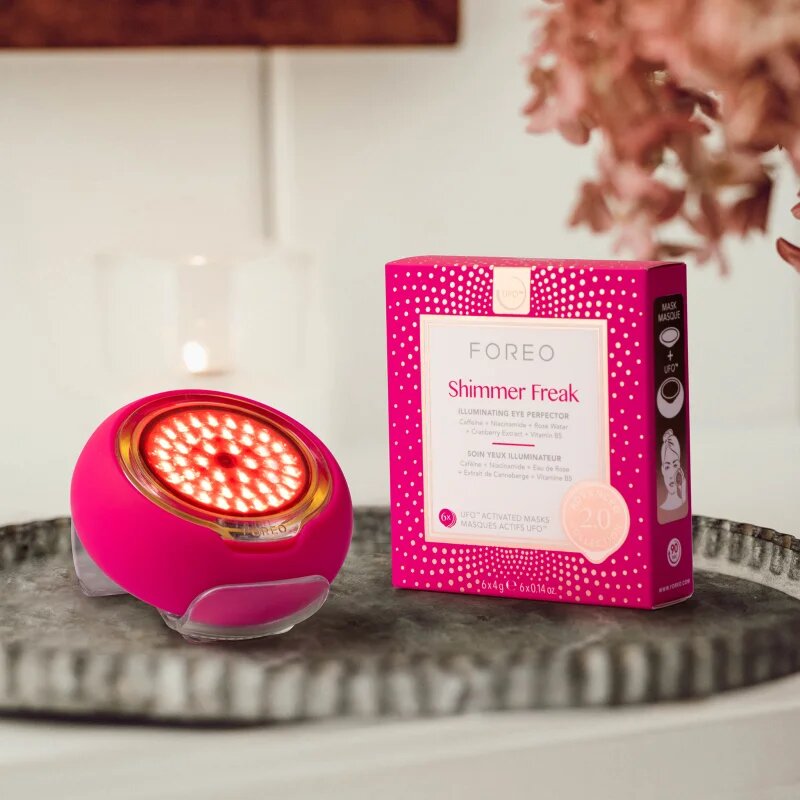 FOREO UFO™ 3 LED звуков уред за ускоряване ефекта на маските за лице с LED и NIR осветление 1 бр.