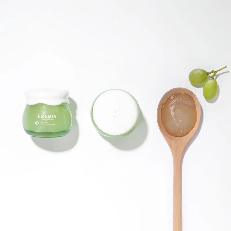 Frudia Green Grape хидратиращ гел крем за стягане на порите 10 гр.