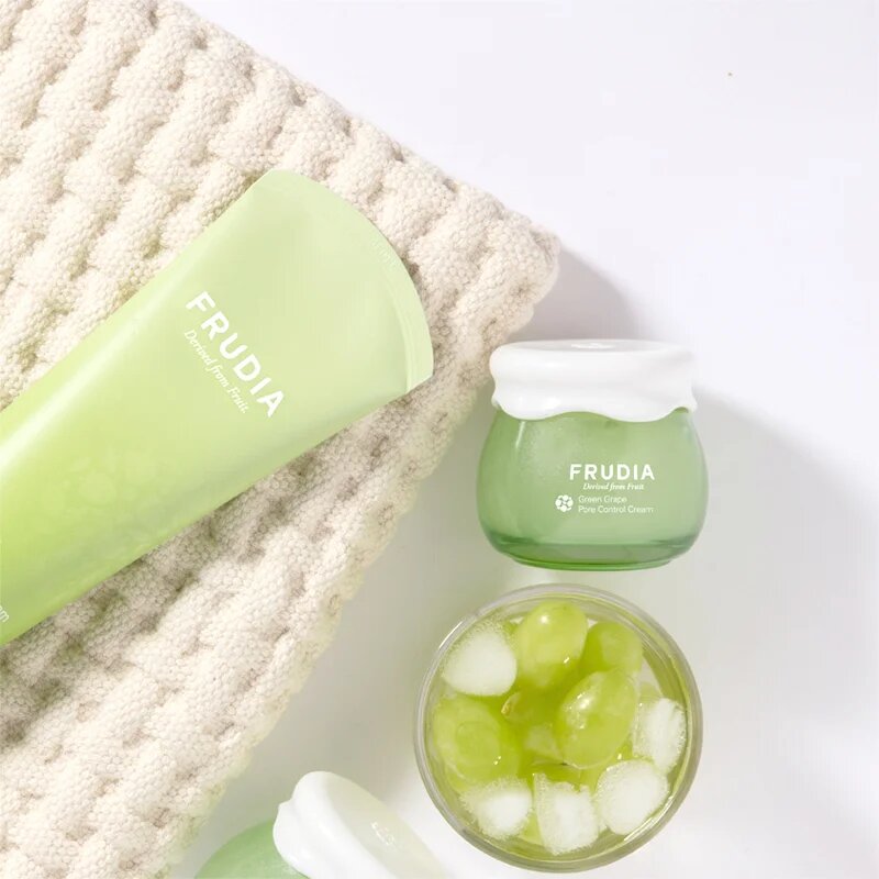 Frudia Green Grape хидратиращ гел крем за стягане на порите 10 гр.