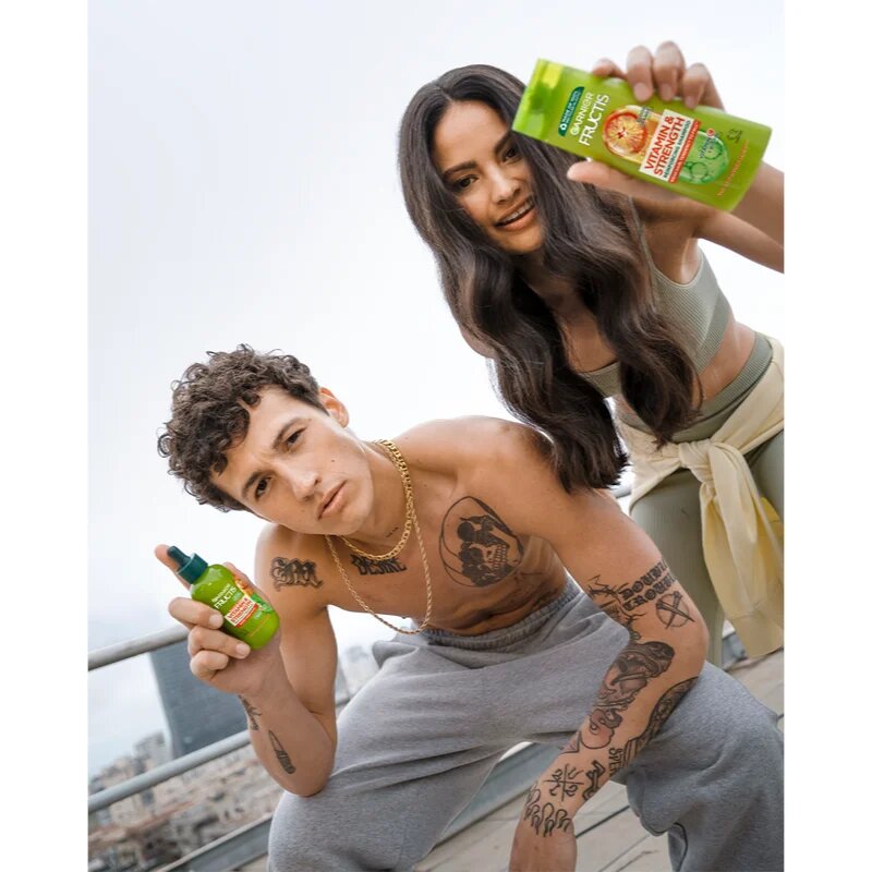 Garnier Fructis Vitamin & Strength подсилващ шампоан за увредена коса 250 мл.