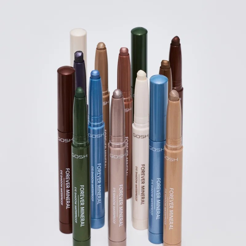 GOSH COPENHAGEN Forever Mineral Matte дълготрайни сенки за очи в молив цвят 012 Matt Beige 1.4 гр.