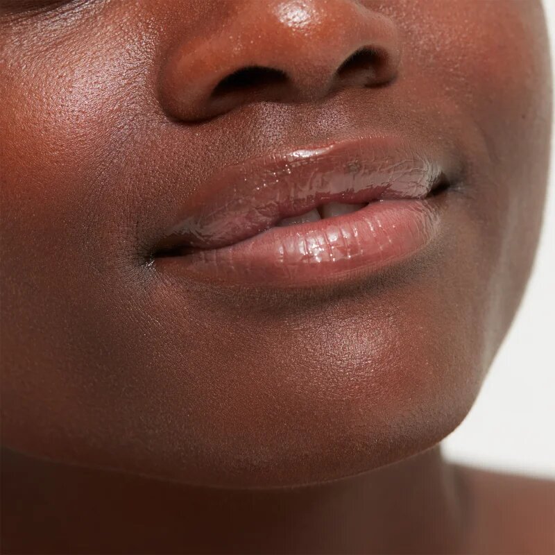 GOSH COPENHAGEN Lip Oil тониращо олио за устни цвят 005 Cherry Blossom 4 мл.