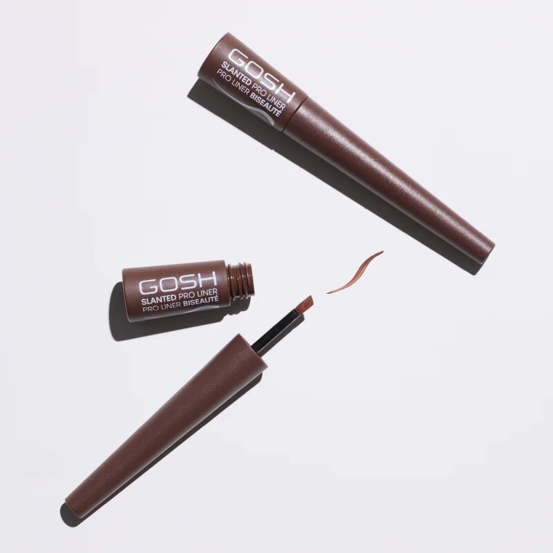 GOSH COPENHAGEN Slanted Pro Liner течни очни линии цвят 003 Matt Brown 2.5 мл.