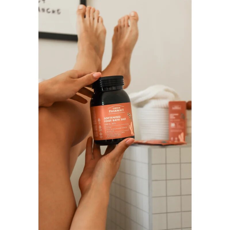 Green Pharmacy Foot Care Softening Foot Bath Salt сол за баня за крака 400 мл.