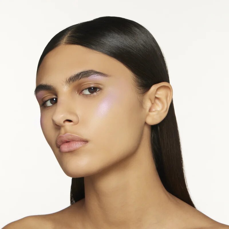 Gucci Beauty Holiday Glow Highlighter озарител цвят 06 Arctic pink 10 гр.