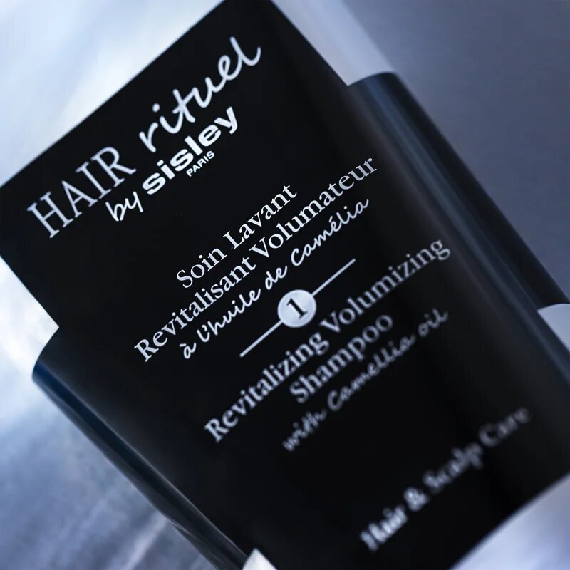 Hair Rituel by Sisley Revitalizing Volumizing Shampoo with Camellia oil шампоан за обем на фина коса без сулфати 200 мл.