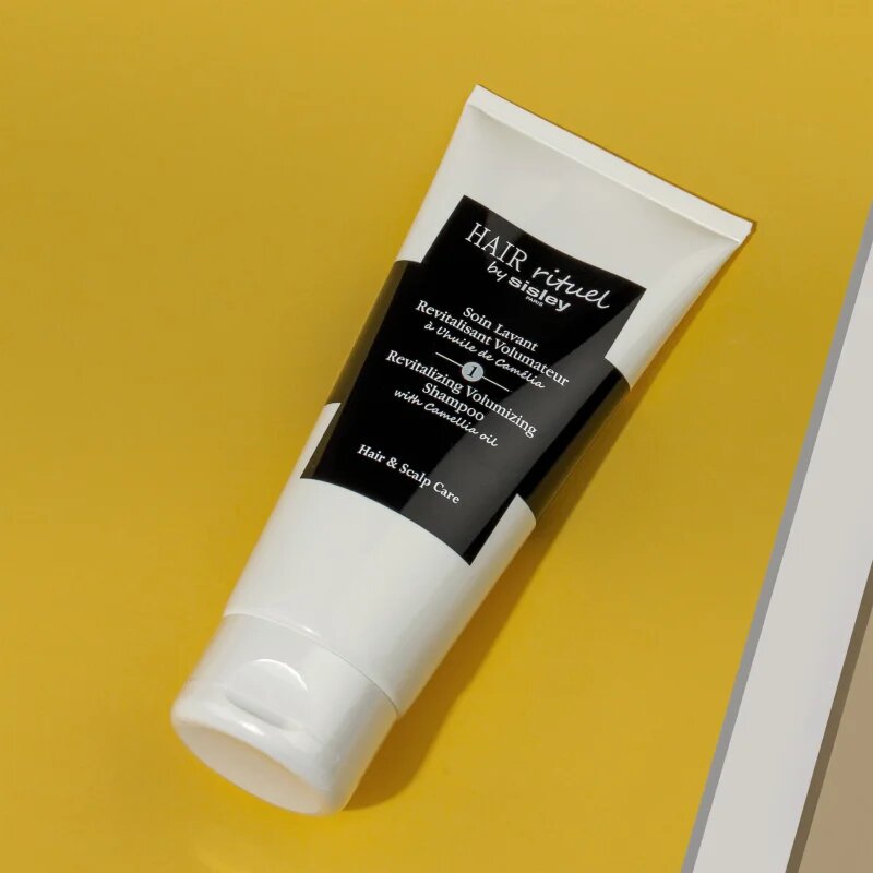Hair Rituel by Sisley Revitalizing Volumizing Shampoo with Camellia oil шампоан за обем на фина коса без сулфати 200 мл.