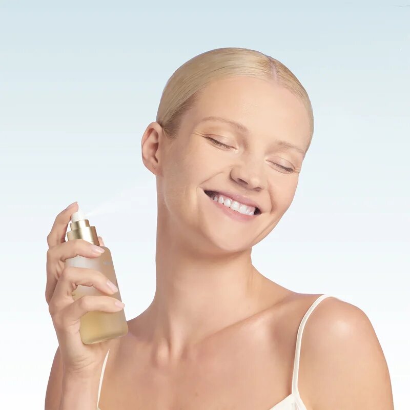 Health Labs Care Pure On Moisturizing and Refreshing Mist хидратираща мъгла за лице 100 мл.
