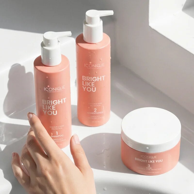 ICONIQUE Professional BRIGHT LIKE YOU Colour & Shine Protection Shampoo възстановяващ шампоан за боядисана коса 250 мл.
