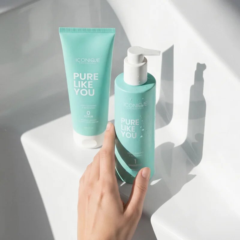 ICONIQUE Professional PURE LIKE YOU Deep Cleansing & Refreshing Scrub почистващ пилинг за мазна кожа на скалпа 200 мл.